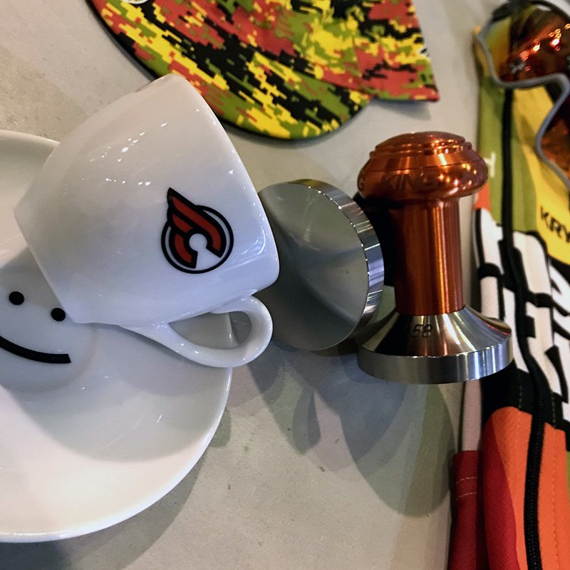ParkSIDER_'s tweet photo. 【#Cinelli ジャージ】
#サイクルジャージ 、 #サイクルキャップ もご用意ございます。
更に #コーヒー 好きや、#バリスタ の方必見 #ChrisKing  の #タンパー もございますので店頭でご覧ください。
#Supreme の #CampCap や、#OAKLEY の #サングラス もジャージとよく合います。 https://t.co/GpxXBd4peR