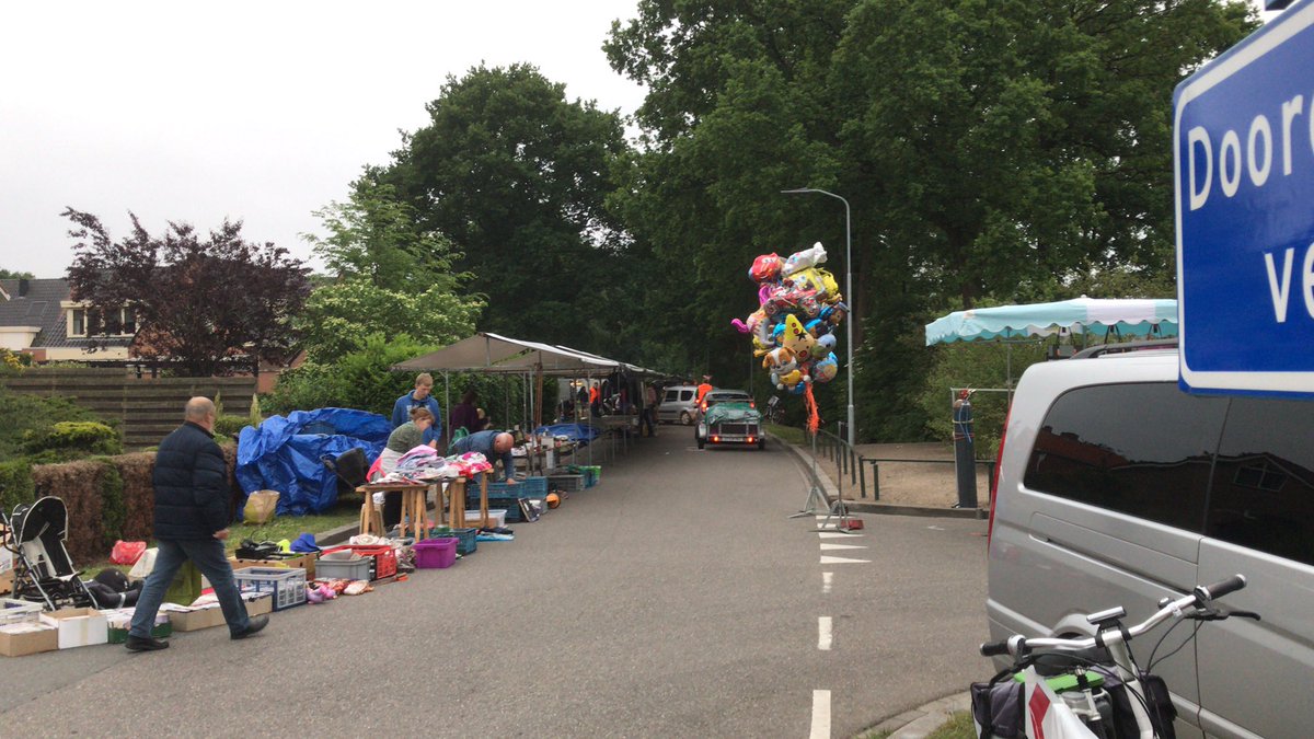 De eerste koopjesjagers zijn er al weer! #tharde #svtharde #Hemelvaartsdag