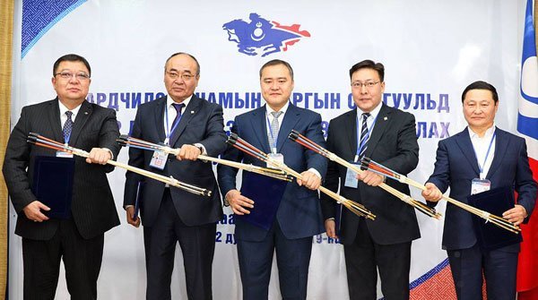 <a href="/Lkhagvaa_ub/">🚫FASCIST WESTERN SLAVERY STATE IS NOW MONGOLIA!🚫</a> Нохойг номхруулхын тулд харанхуй амбаарт олон хоног хоолгүй блгана. Бага багаар үмх мах өгч эзний үгнээс гарахгүй дуулгавартай номхон болгодог! Мөнгөний эзэд ард түмнийг зөвхөн хоногийн хоолны төлөө ингэж амьдруулж, одоо жагсааж бна! Ард түмнийн хүчтэй юу? Мөнгөний эзэд үү?
