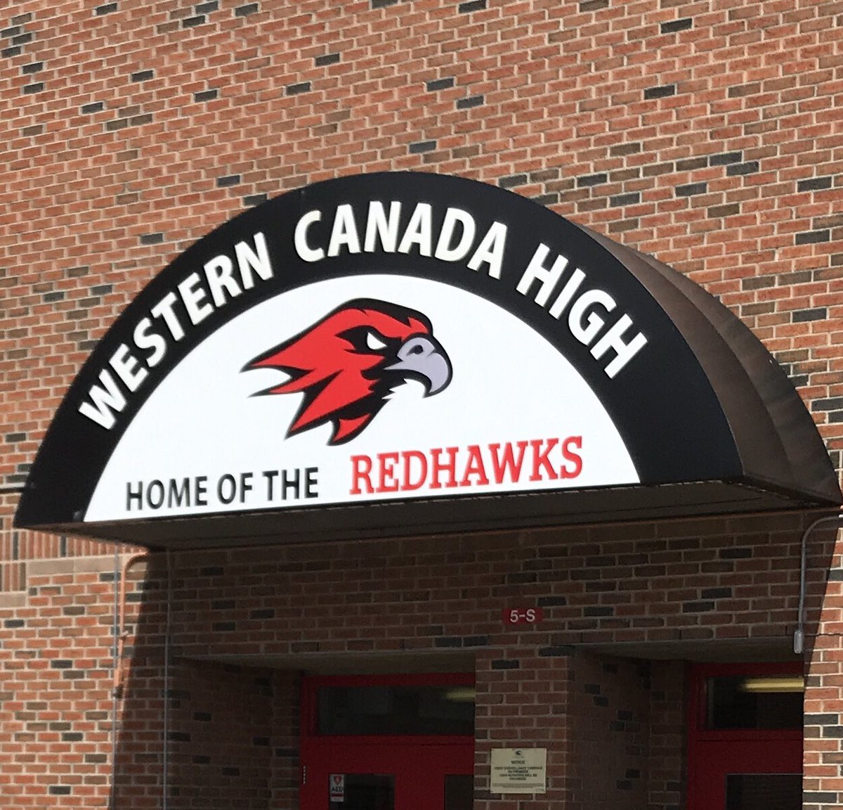 CoachRigell's tweet photo. A Special Thanks to HC Sokolan & Western Canada HS Football Program in Calgary 🇨🇦. #GOSFU🇨🇦🏈🇺🇸#RepTheLeaf🍁~👊🏾💯.@CoachJLinnen @SFUFootball @westerncanada https://t.co/Odzt3LCBxf