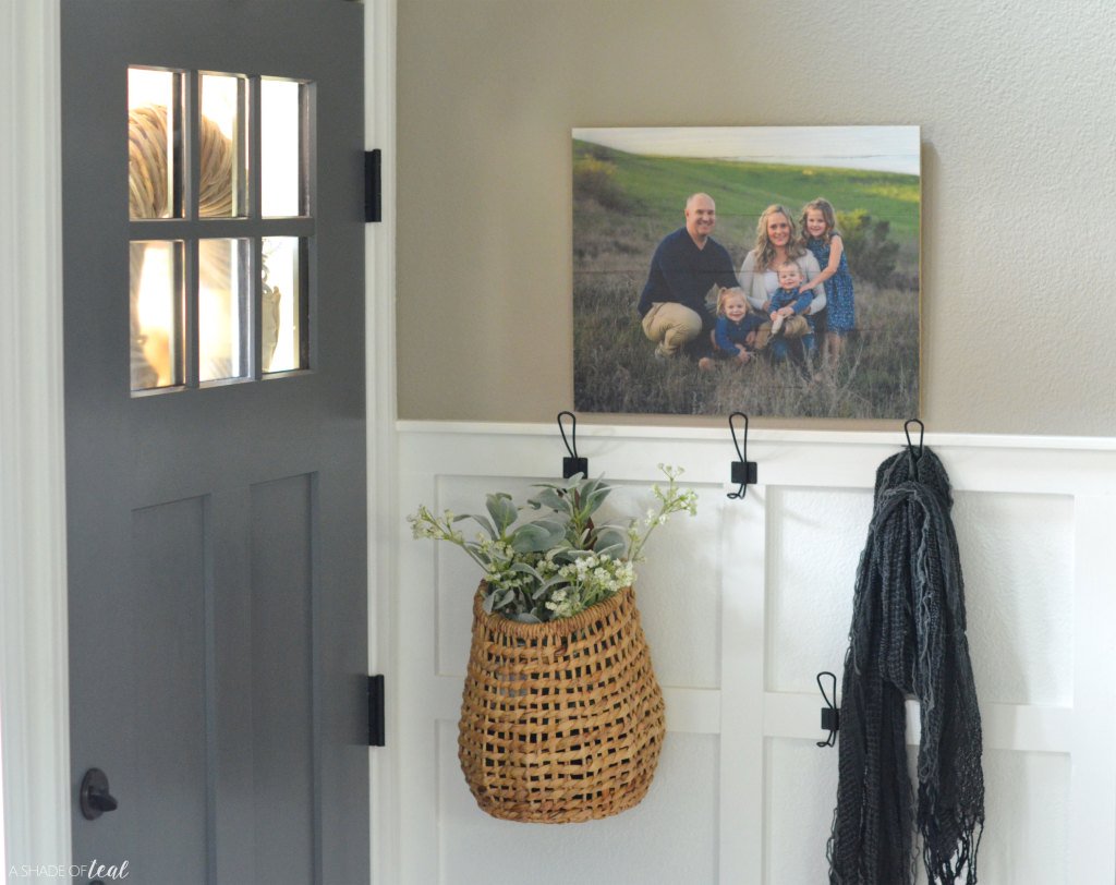 thispepeisrare's tweet photo. I love how pretty this family photo looks as a wall hanging! It's easy to turn favorite photos into professional prints with @Fathead . Choose vinyl prints, murals, big heads, and more - update your home with custom decor prints you love! #FatheadFan #ad https://t.co/CPvDDNLvTF https://t.co/nXXgTATjaf
