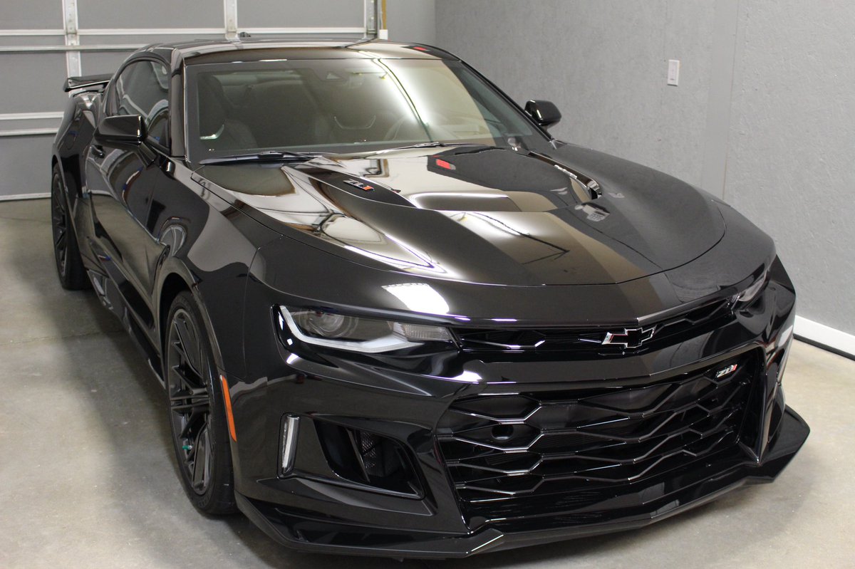 swirlfreedetail's tweet photo. 2019 #chevy #ZL1 multi step / protected with #Modesta #BC04 https://t.co/EbGbAOppSu