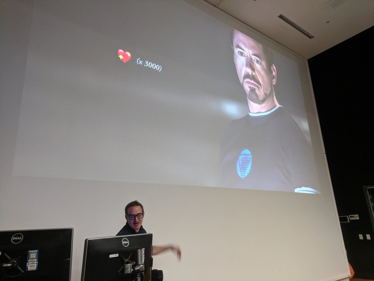 r_yanwalker's tweet image. John LaPore thanking Tony Stark for helping shift the work @exp_perception does with Ironman 2.

@modesummit #modesummit