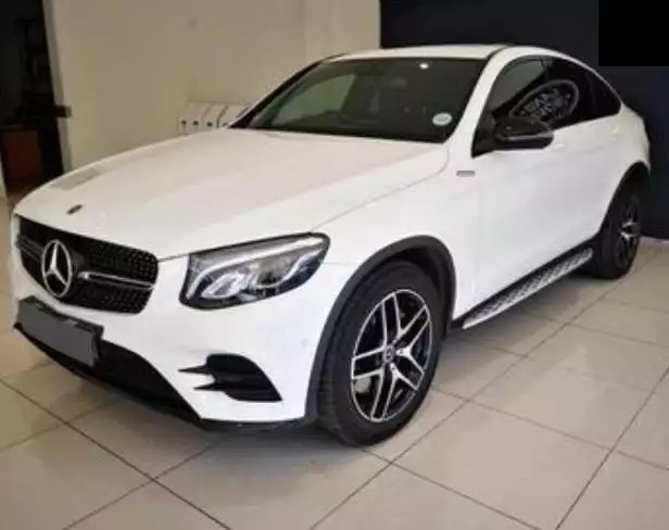 drivenrsa's tweet photo. Mercedes Benz GLC Coupe 350d 2017
R 949,000
4 Matic
White with black interior
Only 18,000kms
FULL HOUSE
Contact 0810626741 https://t.co/ZVvzh4ZACg