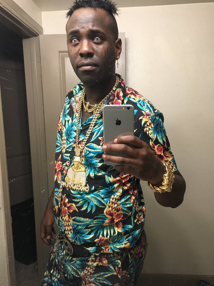 Chocolatemc6's tweet photo. EL DIABLO 👹 https://t.co/3zxxbbeFuv