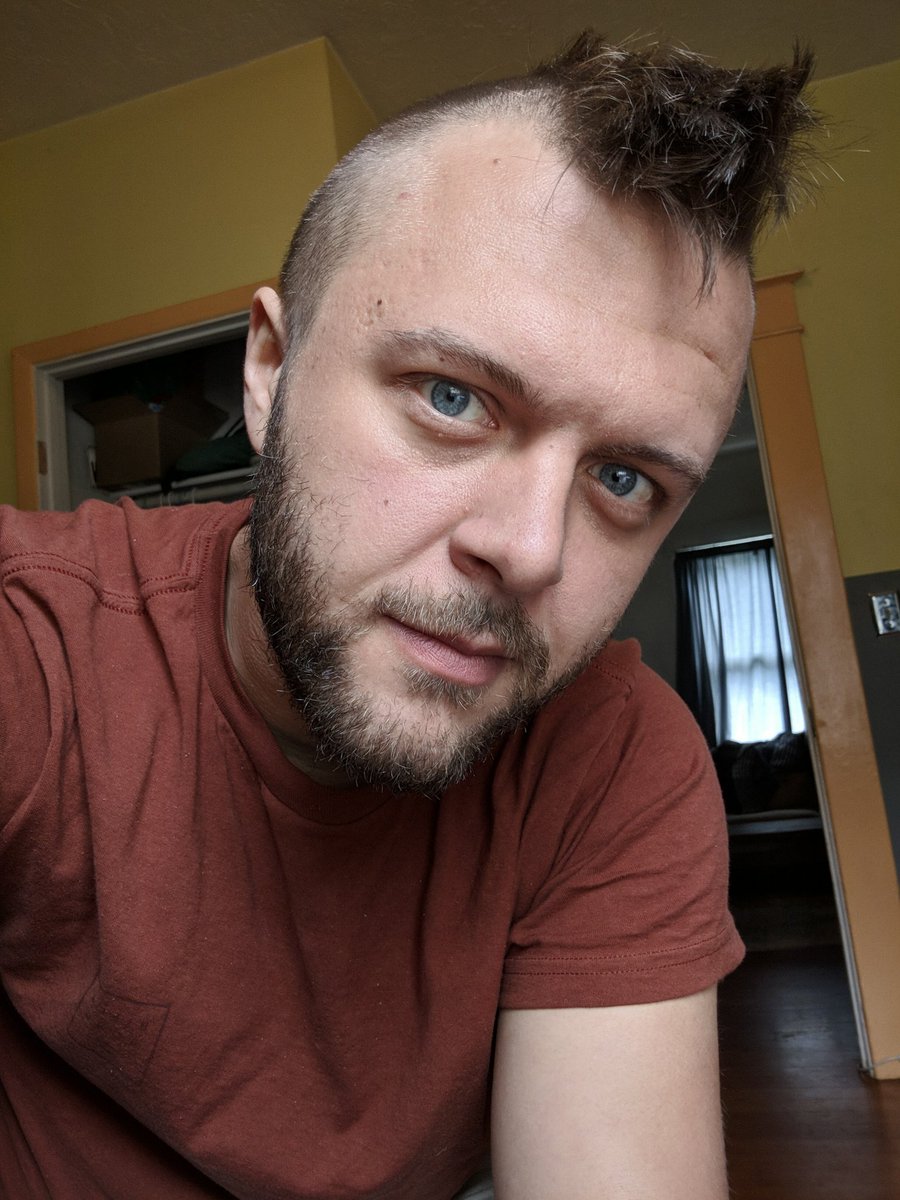 CoderDabe1000's tweet image. Temporary haircut documentation pic. #feltcute #mightdelete