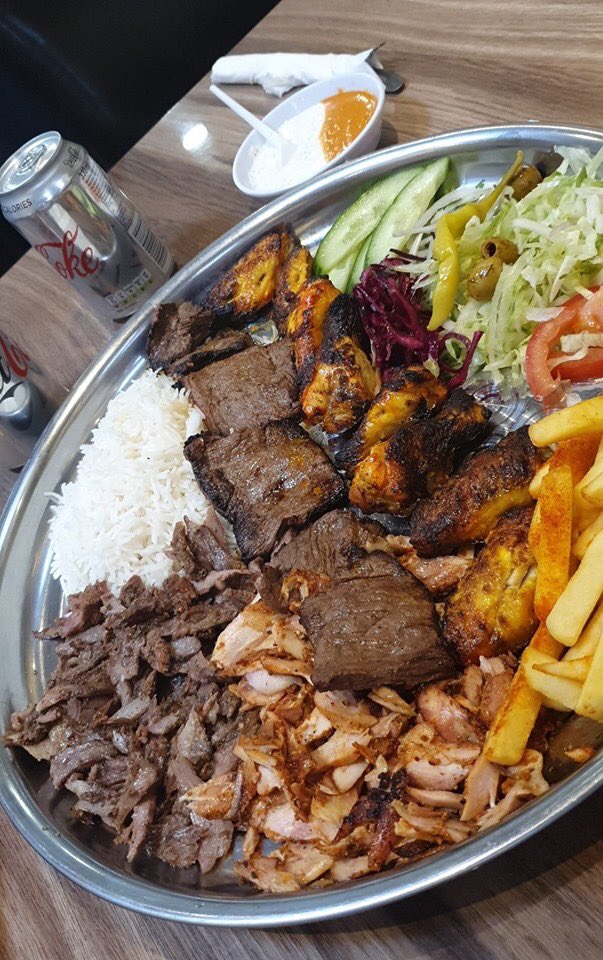 KebabDublin's tweet photo. “DKC, Official Golden Circle Member!”
#kebabporn #donerboner #lambtastic #kebaby
#holyshish #donergasm #dublinkebabclub #andadietcokepleasesoidontgetfat (May be eaten as part of a calorie controlled diet)
👍🏻🥙😋🌯👌🏻👀🤤 https://t.co/PYCNi0KhB7