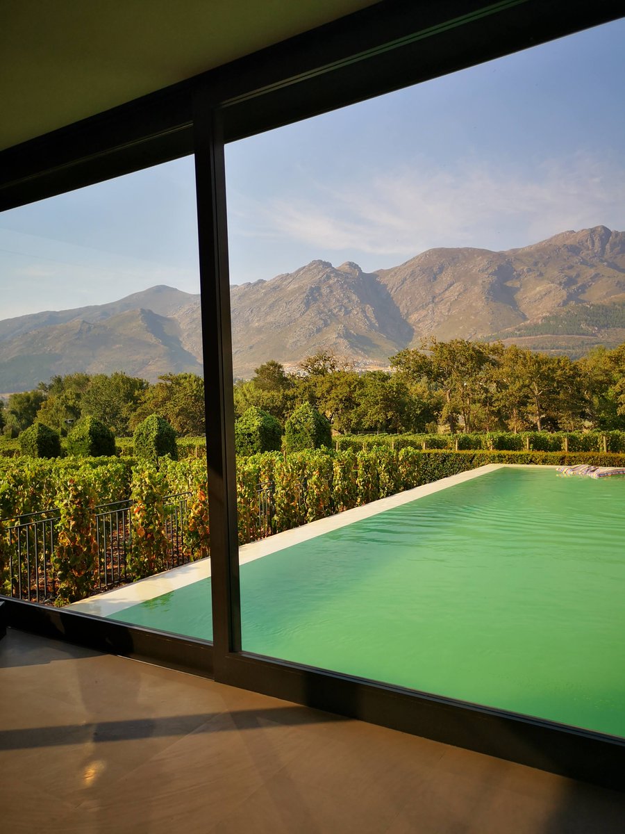 ST_TravelMag's tweet image. This month, we'd love #yourtips on the world's best swimming pools - be they high-design, blessed with incredible views, or something with a cool backstory. Tweet us your faves!
#traveltips #bestpools