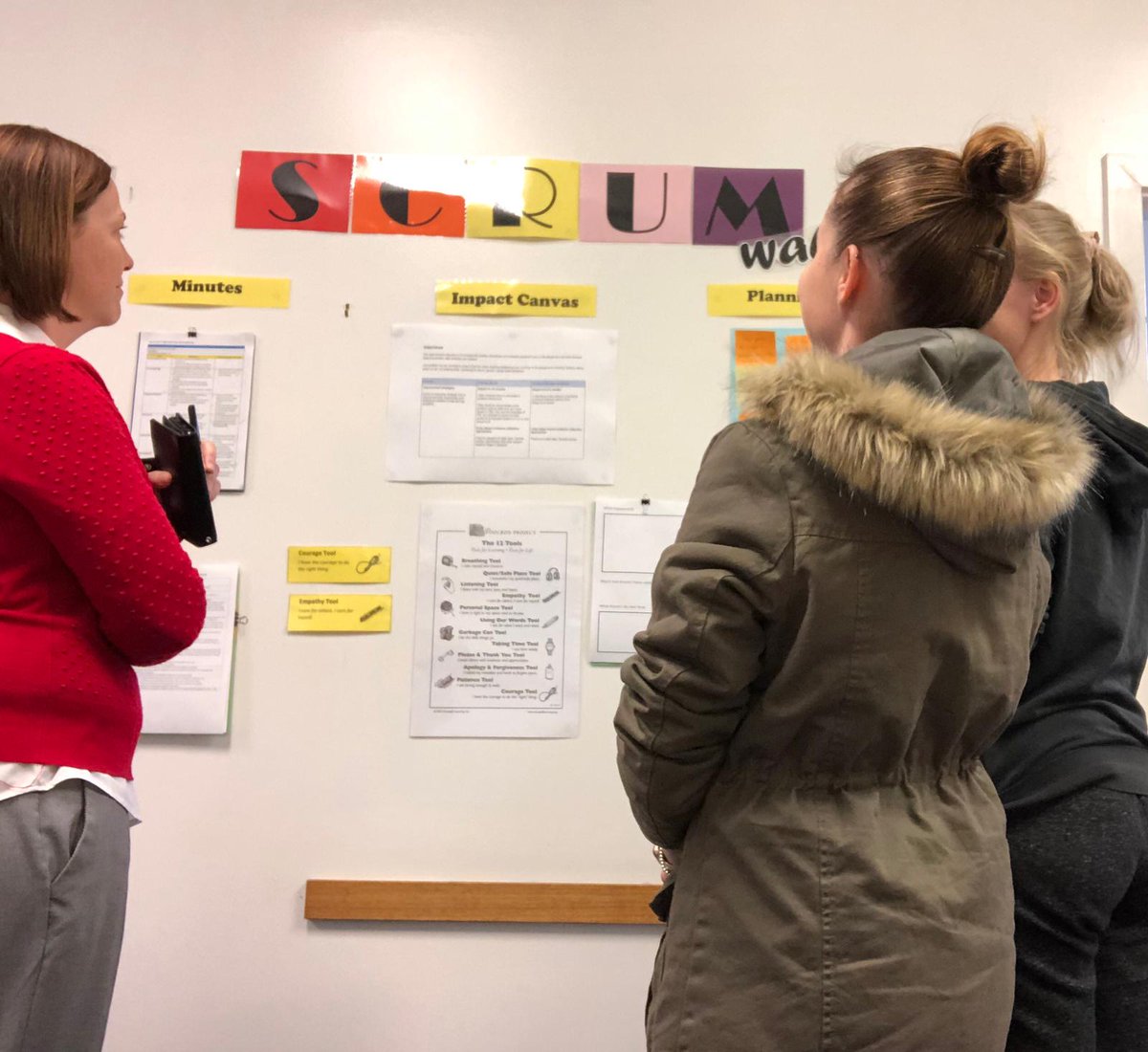 Today we held our first scrum meeting. A quick meeting focused on where are we now and where to next. We connect again in two weeks to check-in. Our Agile Leadership project is in good hands @kerriannmarnell <a href="/Amybwebbs/">Amy Webber</a> #AspiringLeaders #AgileLeadership @jangreen31 <a href="/GrantSparke/">grant.sparke</a>