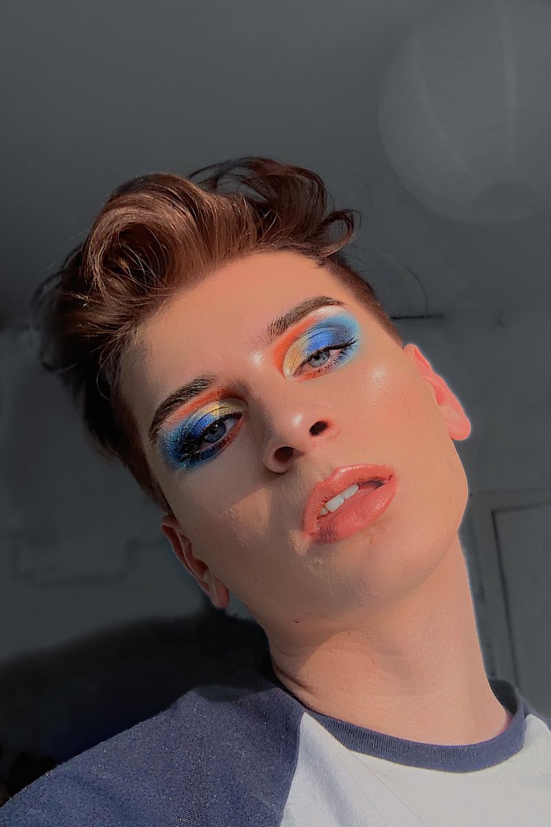 nathysalamander's tweet photo. @JeffreeStar WHAT UP SIS #JeffreeStarPRList https://t.co/ll8npLFVid