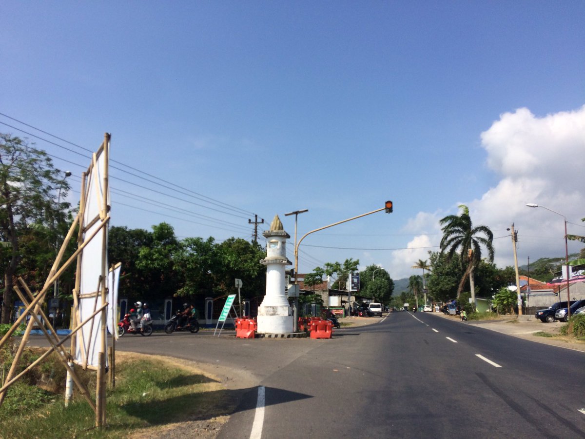 nurmansali's tweet photo. Ruas Banyumas - Semarang via BNR/WSB 30/5 lancar #siarmudik @siarmudik https://t.co/LUG7bjwGxV