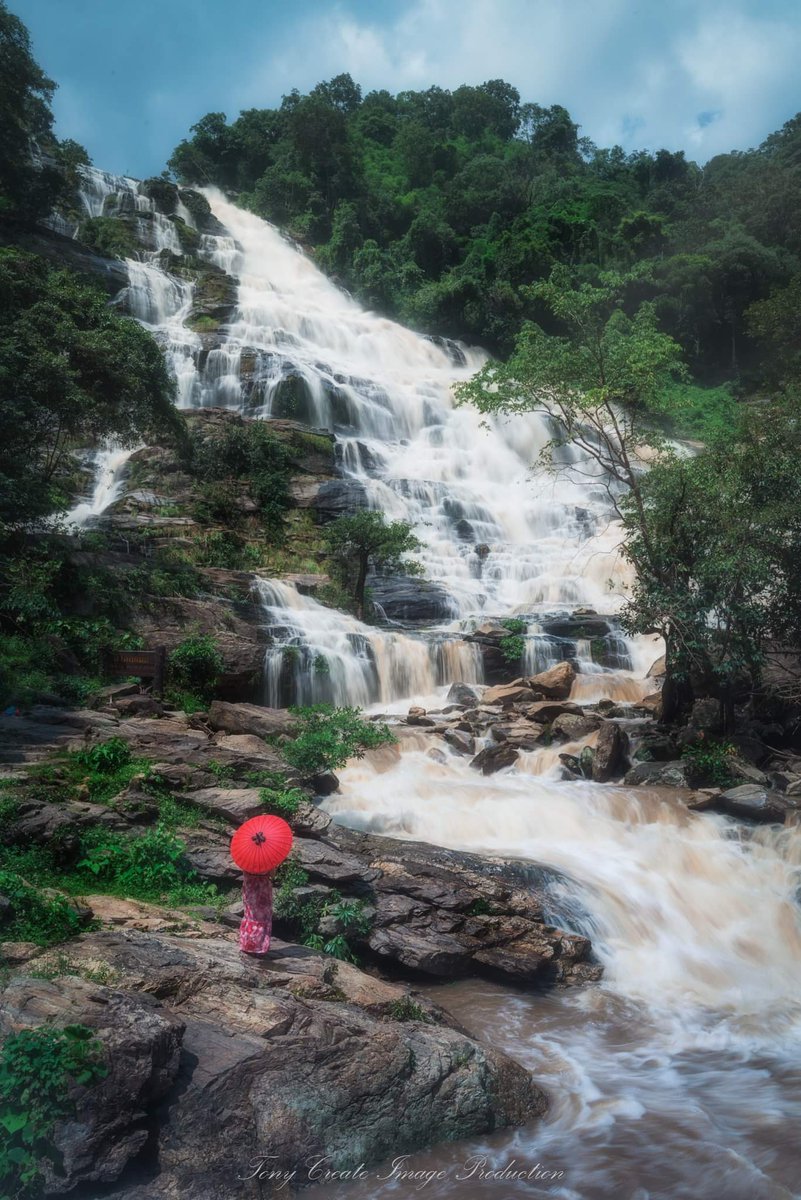T_Photographer8's tweet photo. เข้าหน้าฝนแล้วครับ ช่วงนี้เป็นช่วงที่น้ำตกจะสวยที่สุด
ถ้าอยากจะไปเที่ยว ถ่ายรูป น้ำตกต้องช่วงนี้เลย เช็คอากาศกันด้วยนะครับ  
Location : น้ำตกแม่ยะ จ.เชียงใหม่
  #รีวิวเชียงใหม่ #ททท #น้ำตก​แม่​ยะ #รีวิว​ท่องเที่ยว https://t.co/TFSDMN6Zpr