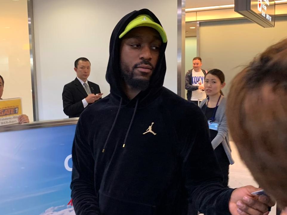 NBAJPN's tweet photo. 🇯🇵日本上陸🇯🇵 

ケンバ・ウォーカーは明日（5/31）渋谷ストリームホールでのNBAファイナル2019 パブリックビューイングパーティーに出演🎉

 #俺達のNBA の公開ライブや @NBAJPN のツイッターライブ（⏰21:30〜）にも登場します👀

#KembaInJapan #RakutenNBA #NBA #NBAjp https://t.co/LSb01FcJDv