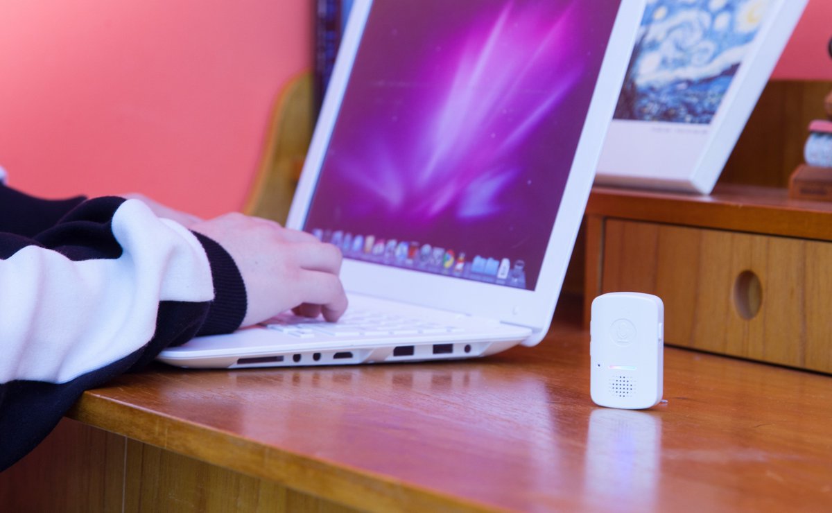 HeyFrenby's tweet photo. World's Smallest Stand-alone AI Speaker with Amazon Alexa

Facebook ▶ https://t.co/VPUHNFf9Rs 

#Frenby is on sale at https://t.co/0tJYQ5PyIF  
Black ▶ https://t.co/TJDzr5UxU0  
White ▶ https://t.co/EyMdhv2zh4  

#alexa #amazonecho #AIspeaker #WearableTech #portable https://t.co/JmKJDLXMzb