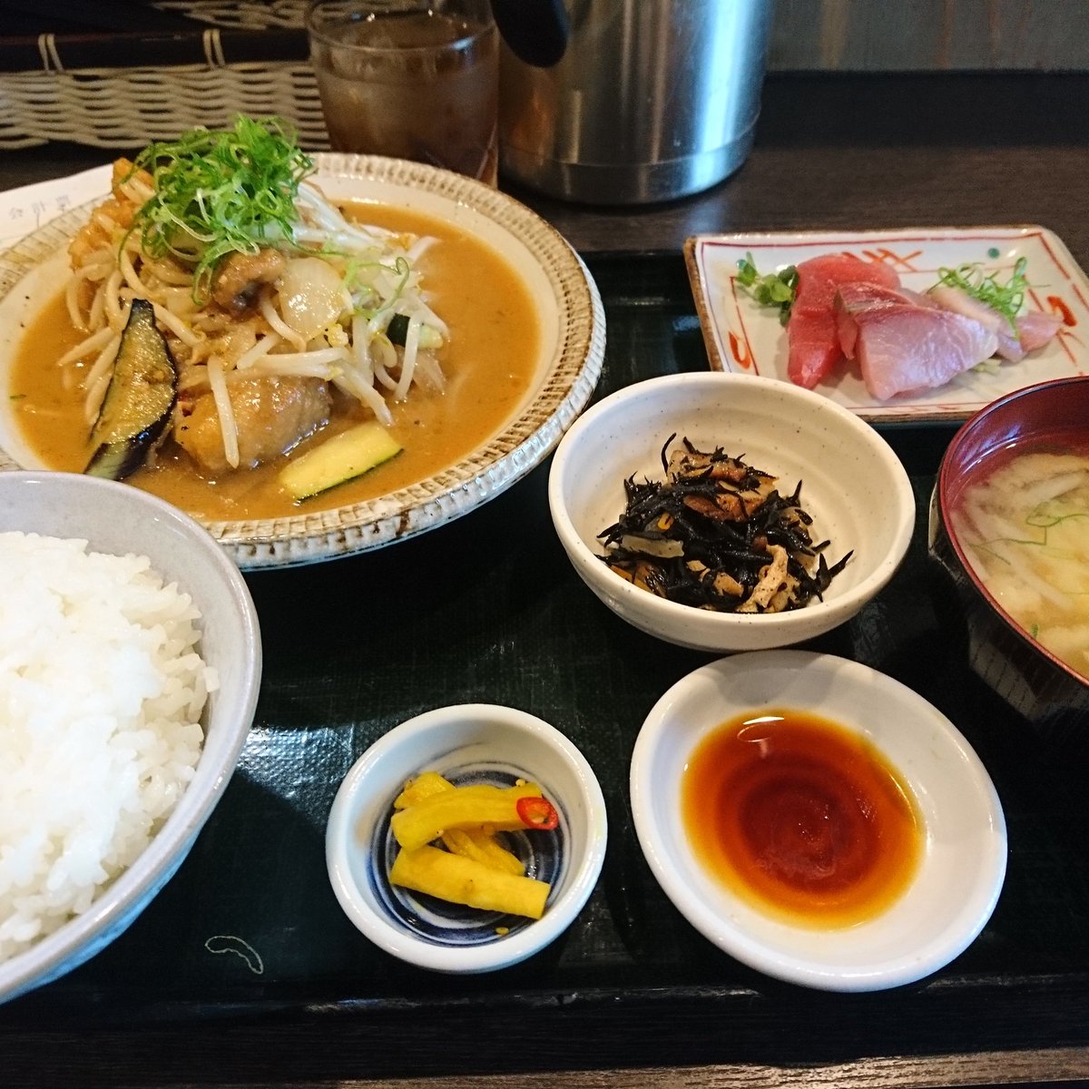 活動歴および当時の関連ビジュアル記録