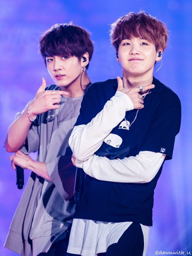 kpopkart's tweet photo. Shipping War!
-rt for Yoonkook/Sugakookie
-like for Jinkook

Shop at https://t.co/UiDxr5RwQS … for more BTS!

#BTS #yoonkook #sugakookie #jinkook #yoongi #jungkook #seokjin #shippingwar https://t.co/tvJ3MHczOz