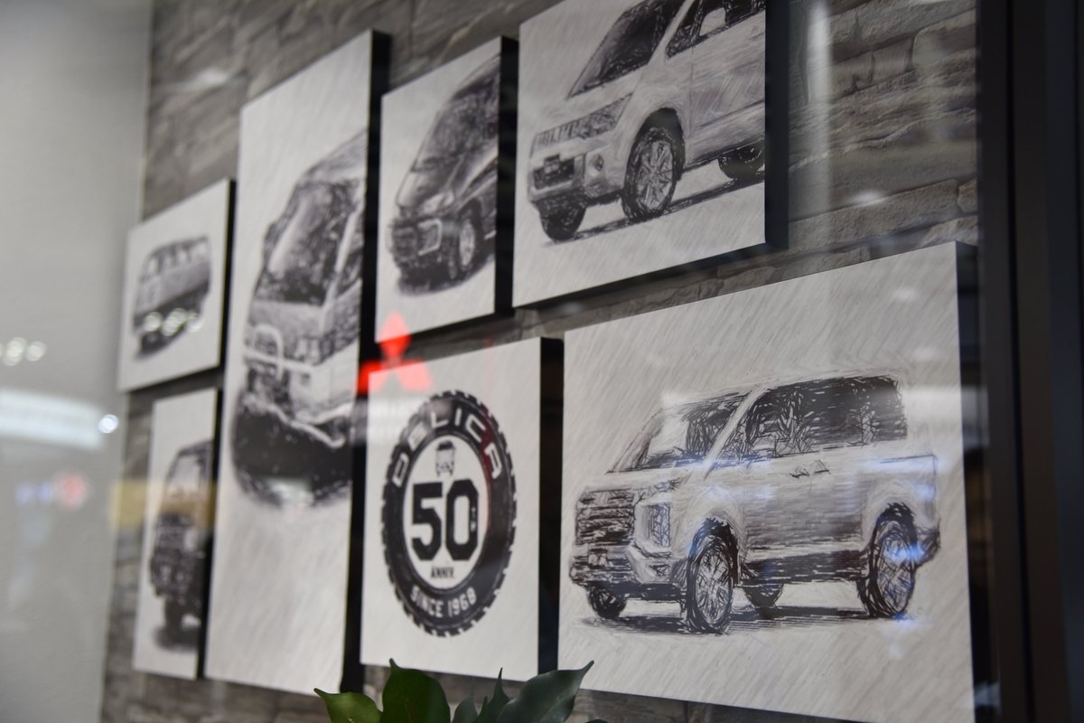 三菱自動車工業株式会社 5 22 24に開催された 人とくるまのテクノロジー展 19 横浜 では 電動ドライブハウス のビルトインガレージをコンセプトに造られたブースも たくさんのお客さまでにぎわいました デリカ のパネルはこの日のための 三菱自動車工業株式会社 5 22 24に開催された 人とくるまのテクノロジー展 19 横浜 では 電動ドライブハウス のビルトインガレージをコンセプトに造られたブースも たくさんのお客さまでにぎわいました デリカ のパネルはこの日のための