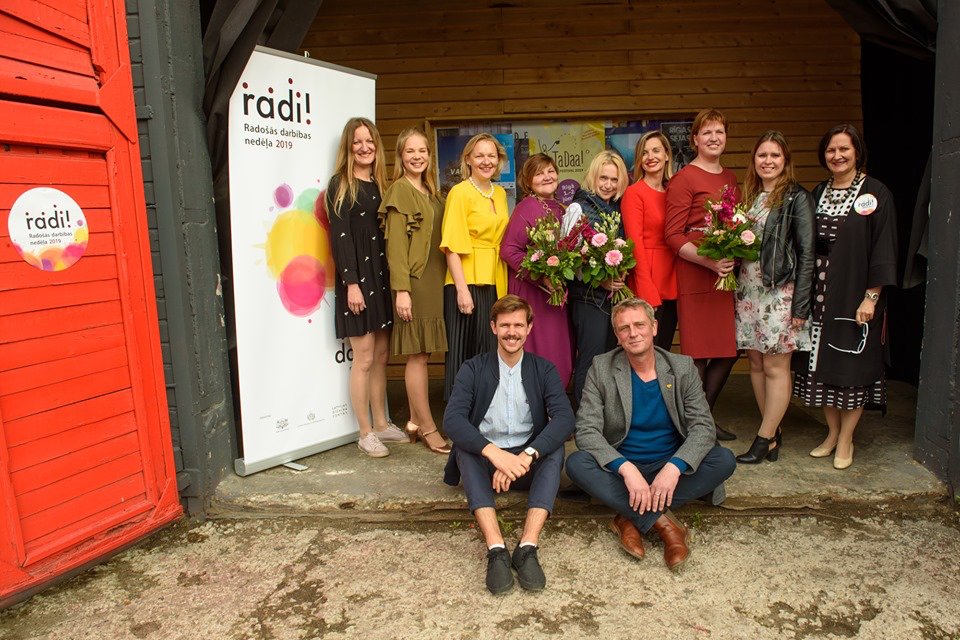 designcentreLV's tweet image. Radi!2019 Radošās darbības nedēļa ir atklāta! 
Apsveicam mazpilsētas-uzvarētājas, kurās notiks radošās tūrisma misijas - Aknīstē, Līgatnē, Aizputē un Staicelē!
Atbalsta @KM_kultura
Organizē: @Creative Lab, @designcentreLV @LIAALatvija