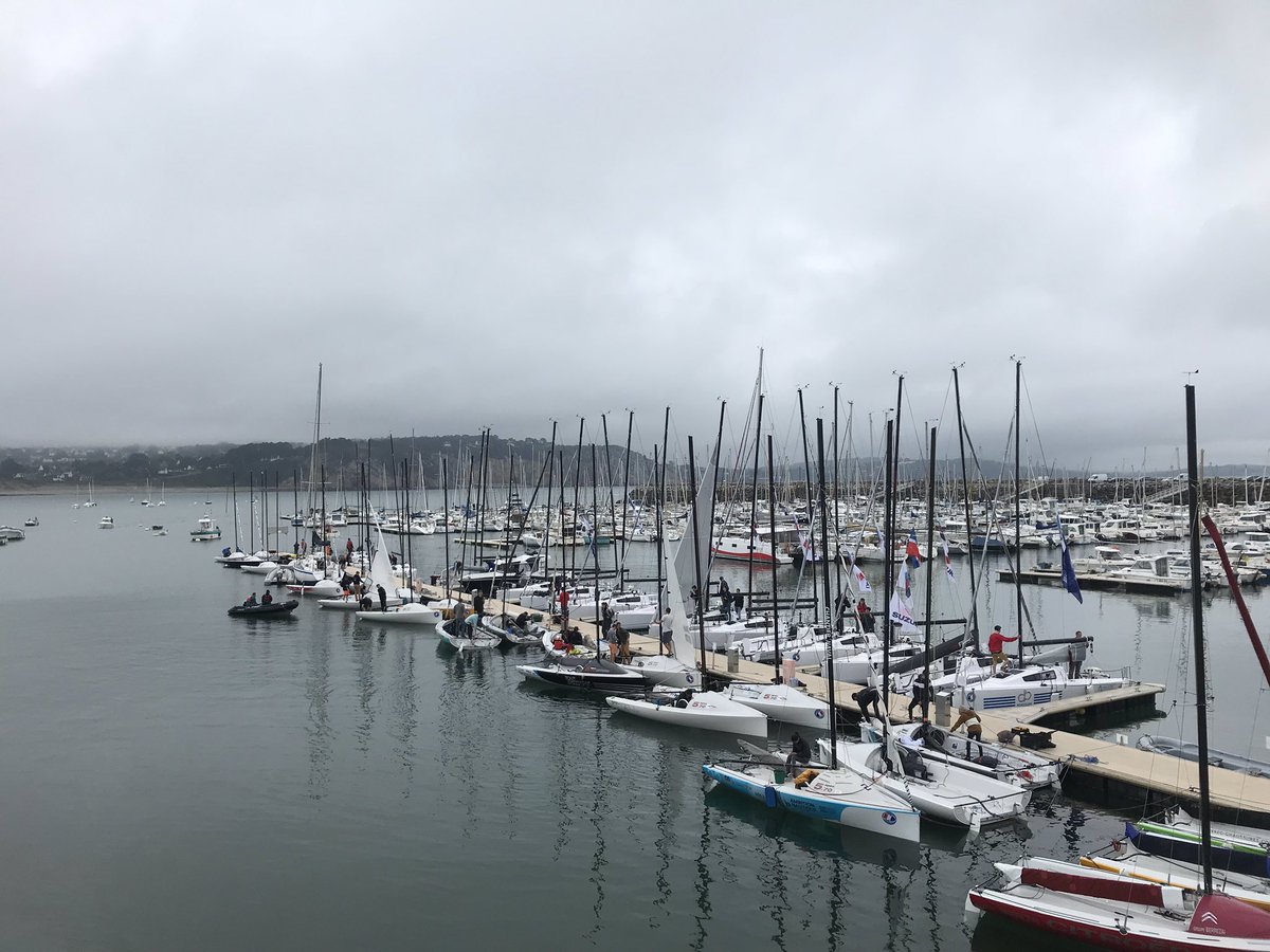MarKetMar_esp's tweet photo. Ce jeudi sonne le départ du GPEN_ EcoleNavale 2019 !

⛵️Deux flottes BENETEAU sont engagées : les First 18 et les First 24.

📷Suivez les coulisses dans nos stories : https://t.co/cSi5ZNSj6Z https://t.co/lgaCjyu1w0 #navegar https://t.co/7h5rfZIzCK