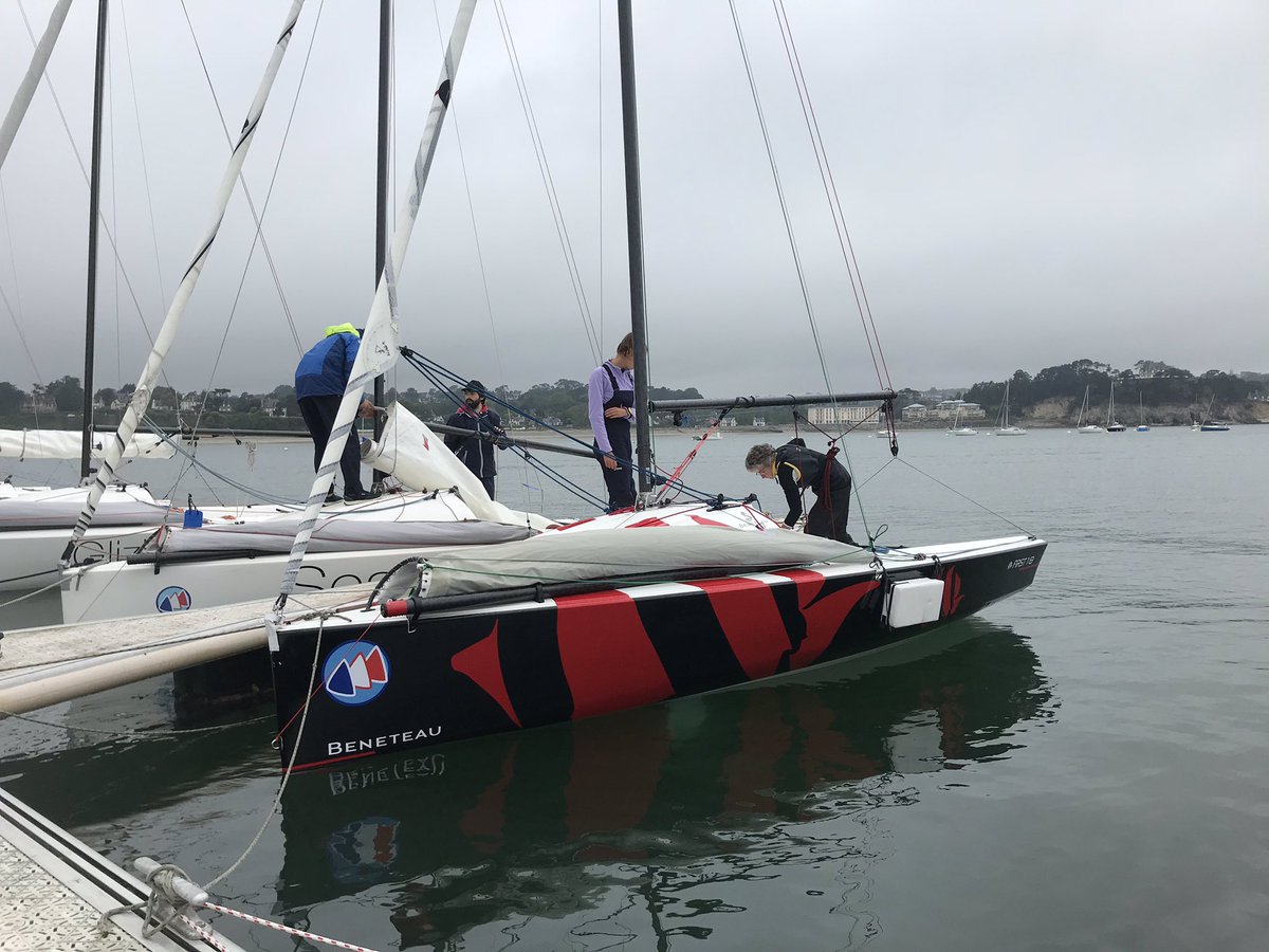 MarKetMar_esp's tweet photo. Ce jeudi sonne le départ du GPEN_ EcoleNavale 2019 !

⛵️Deux flottes BENETEAU sont engagées : les First 18 et les First 24.

📷Suivez les coulisses dans nos stories : https://t.co/cSi5ZNSj6Z https://t.co/lgaCjyu1w0 #navegar https://t.co/7h5rfZIzCK