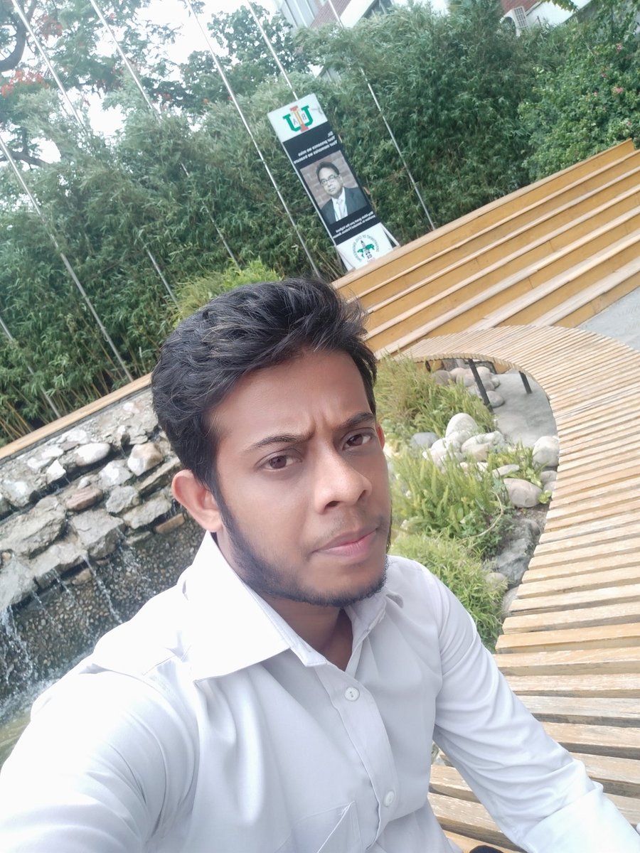 marufjust tweet picture