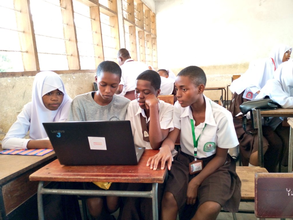 appsandgirls's tweet photo. Spending the day at Makumbusho secondary school. We're happy to introduce these wonderful girls to #coding skills. #GirlsinICT #WomeninTech #TechisFemale #appsandgirls https://t.co/vjlSOgJoff