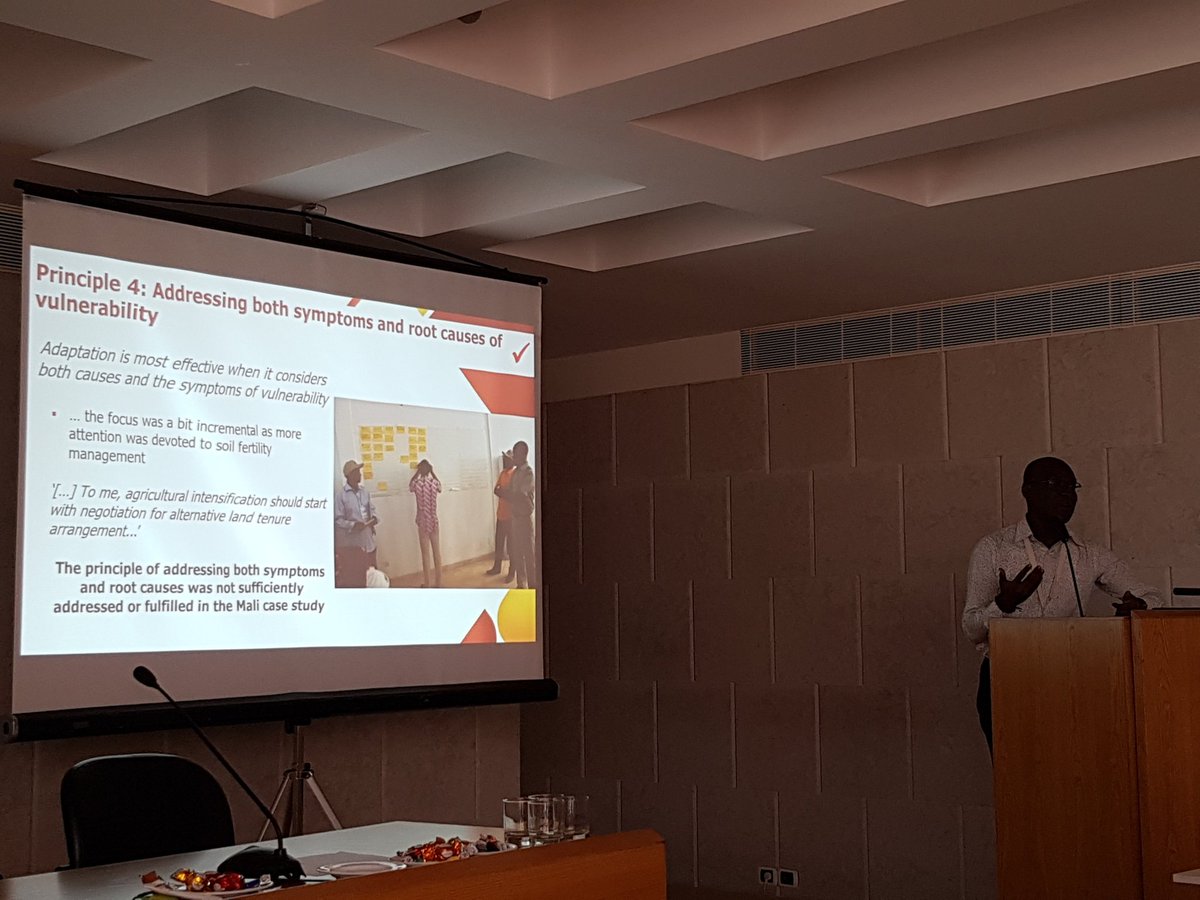 J_DeMariaKinney's tweet image. What is the key to #agriculturalintensification? In some cases it starts with negotiation for alternative land tenure arrangements. @Totin001 discusses the importance of addressing the Root causes of #Vulnerability in the #AdaptationPathways approach @ASSARadapt @CollabAdapt