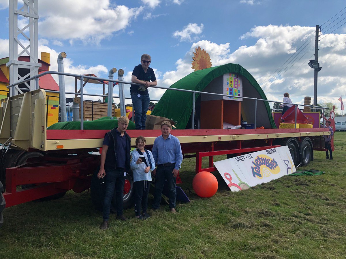 TudorGriffiths's tweet photo. Well done @WhittandOsYFC for the fantastic 2nd place at the #Shropshire County Show! The TG trailer has never looked so good! And best of luck to Harry, the next generation of the Griffiths' family joining this great local YFC @SFYFC @NFYFC #Oswestry #Whittington #Shrewsbury https://t.co/n4YqoVQL9s