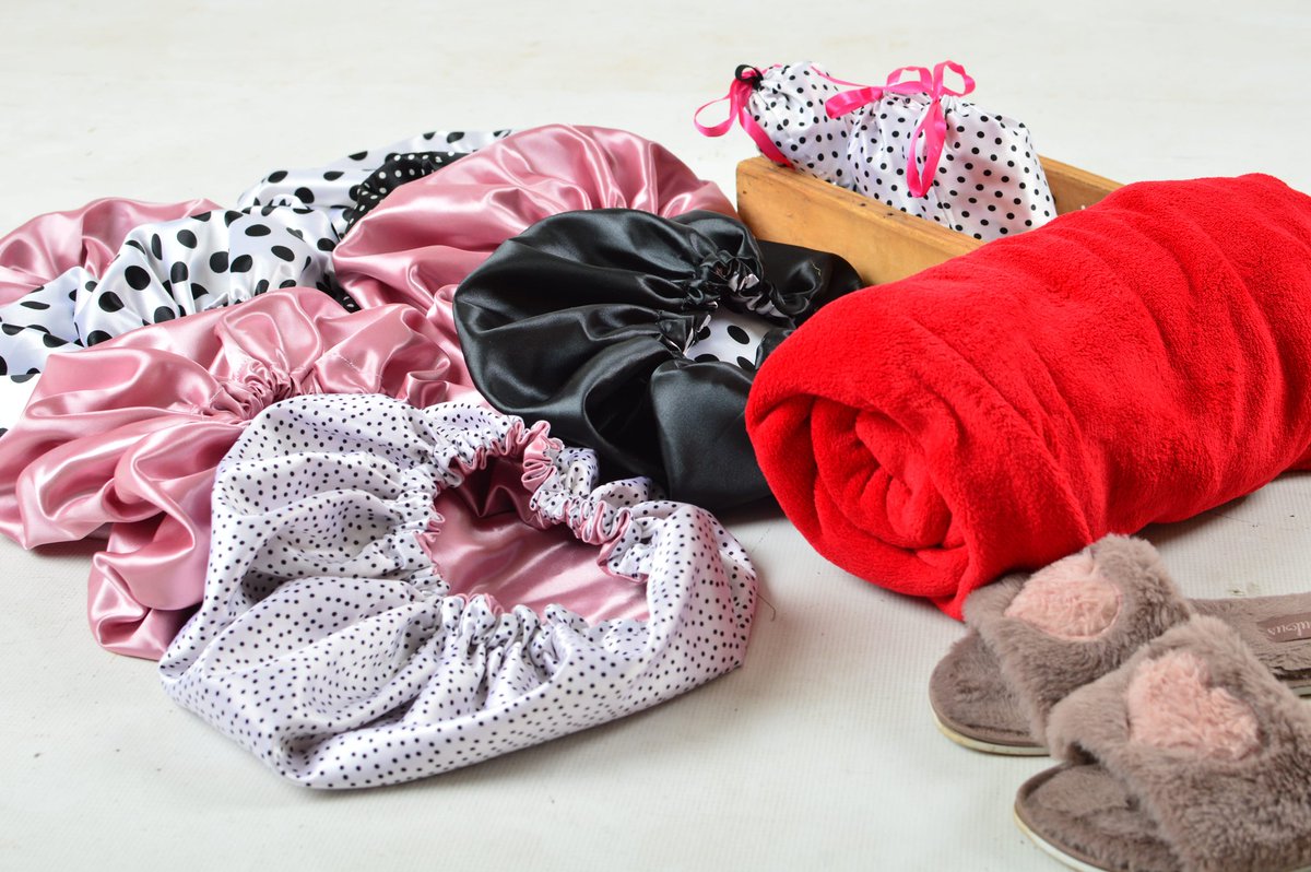 What's your night time Haircare routine? Do you have one? Well check out my new post on Night time Haircare..

#bloglovin #nightime #haircare