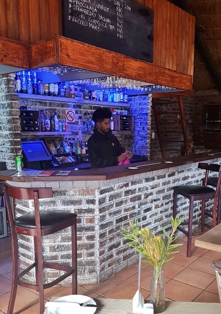 The fire is lit, the wide-screen TV is tuned in and the bar is open - #ElginRiverLodge is ready to welcome you for all of South Africa's @cricketworldcup games!

Join them for great specials, warm hospitality and the very best #ProteaFire vibes in the heart of #Elgin! 🇿🇦🏏