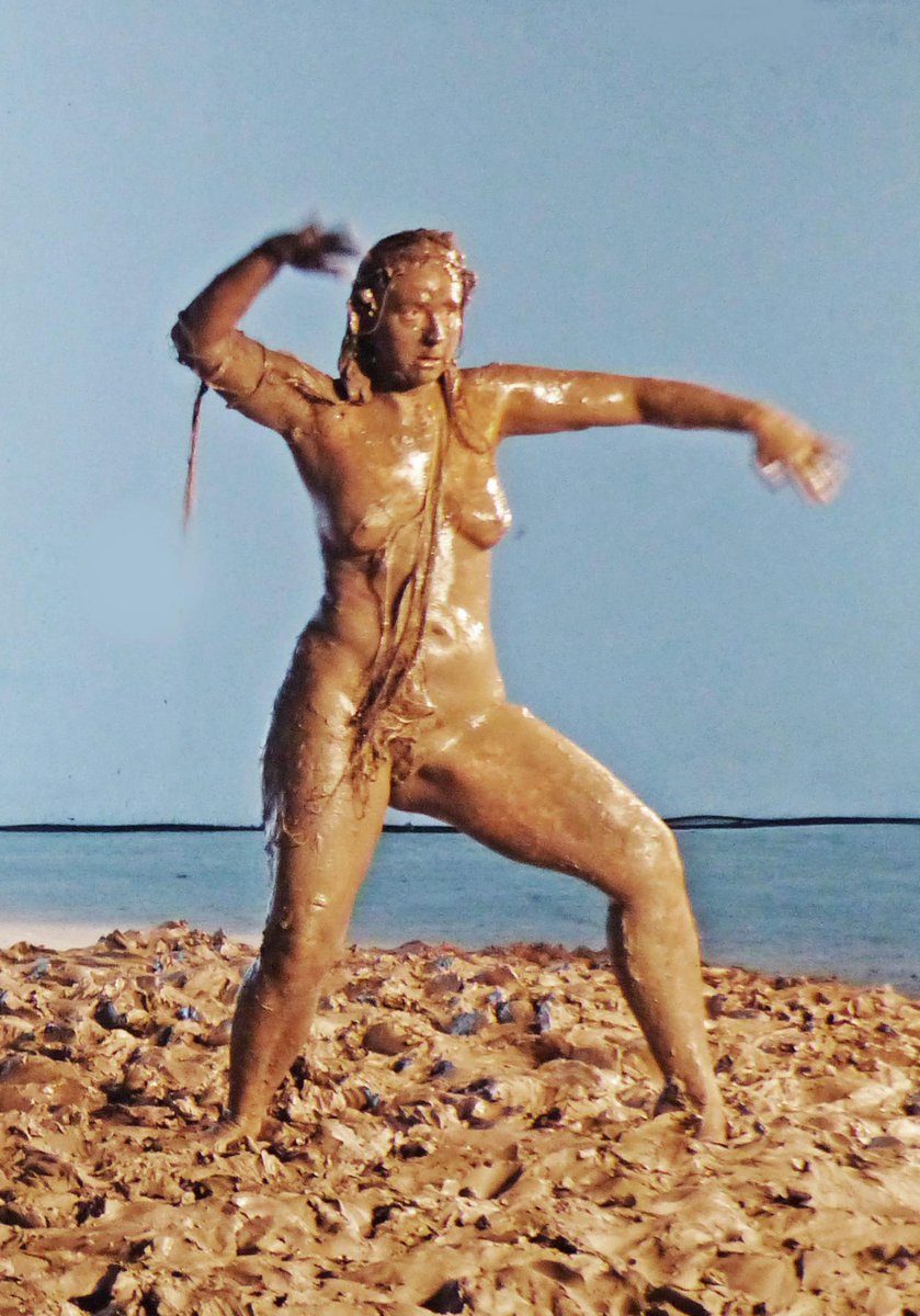 We're moving into June already at <a href="/ID__UK/">Independent Dance</a>

Check out our e flyer with news on classes with <a href="/FlexerSand/">Flexer & Sandiland</a>  Claudio Girard, Sara Ruddock, Zoë Solomons, Kate Brown, <a href="/florencepeake/">florence peake</a> &amp; <a href="/AdrianaPegorer/">Adriana Pegorer</a>, ID's 35th(ish) Birthday &amp; a workshop with Karen Nelson

Enjoy!
bit.ly/2wzb51z