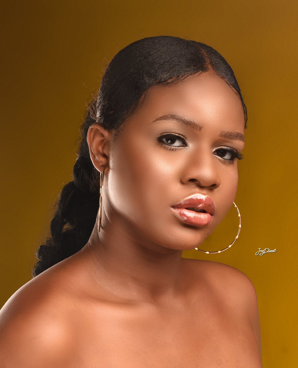 OrjiJayjay's tweet photo. 200 plumbers can't fix this dripπ§
Drop π₯ in the comment box, lets burn up Twitter this morning
#coldDey
Lens on @jennifer
Makeup by @Oqba_Mua
Shot by @OrjiJayjay https://t.co/DVKcb4pqfJ