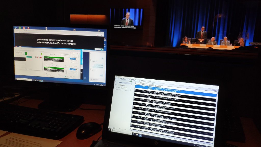 cesyaes's tweet photo. La #accesibilidad fue posible ayer durante los #PremiosExcelenciaUC3M 2019 🏆de @Airbus , @bancosantander y @uc3m, gracias a las herramientas de subtitulado #Mercurio y #Accevent desarrolladas por el @cesyaes.
🗞️Noticia: https://t.co/EXQGuzoA5M https://t.co/4aaRtSJ1Ef