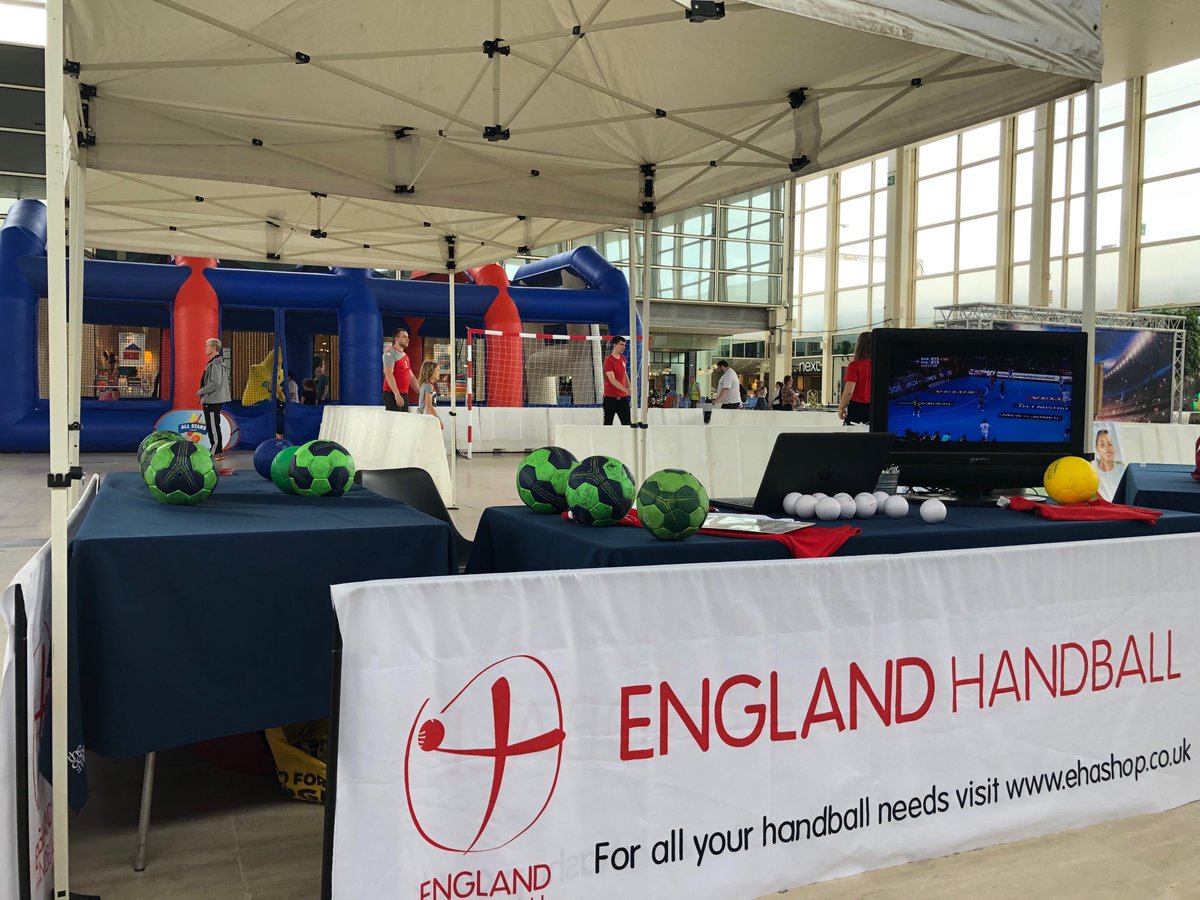 We’re back in action at the ⁦<a href="/centremk/">centre:mk</a>⁩ with ⁦<a href="/GlobalGSports/">TGBSS Events</a>⁩ with ⁦<a href="/BulletsBucks/">Bucks Bullets Handball</a>⁩ players giving some demonstrations of our wonderful sport 🤾‍♀️ 🤾‍♂️