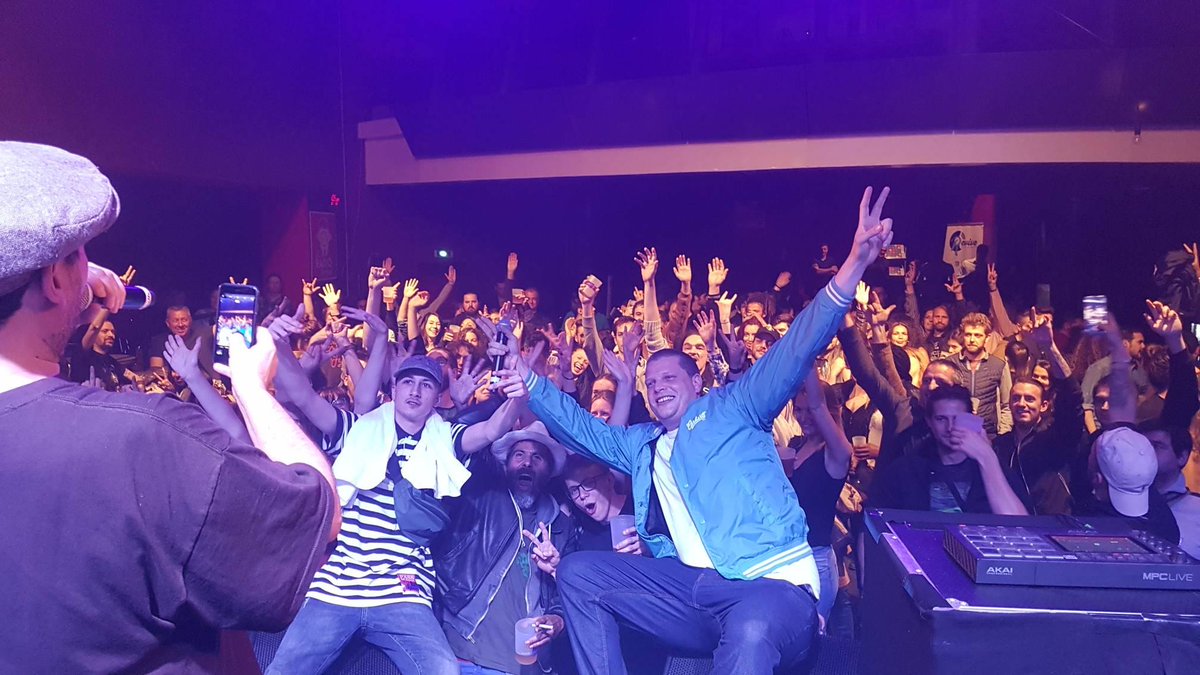 imnotamachine's tweet image. Skatta &amp;amp; Y-ETizm representing en France! 🇫🇷 ‘Flavourz’ Live for Starwax Magazine vinyl launch night. Could the #imnotamachine production music label be any more fire?! Cop the Flavourz EP for media usage via our production music sub-publishers &amp;amp; stream on the usual sites 🤖🎧🔥🇬🇧