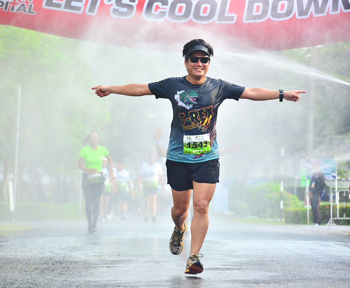 NinjaTooK's tweet photo. อากาศมันร้อน พอได้สักน้ำสองน้ำ ก็ชื่นใจ 💦💦🏃♂️🦖
| ภาพจาก #9Action_Run |
#RunforFortAdisonHospital2019 #RunforFortAdisonHospital #RFAH2019 #วิ่งเพื่อโรงพยาบาลค่ายอดิศร #T_REX_Runner #ทีเร็กซ์รันเนอร์ #minimarathon #run #running #runner #tookkyrun https://t.co/cLDA3U1oNn