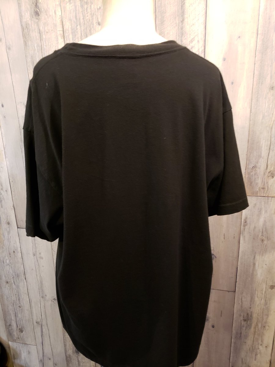 FLEBELF's tweet photo. アイテム紹介
FLEBの🌳ティーちゃんTシャツです
一枚でもゆるっときれます(*^^*) https://t.co/VKDPmQhEBX