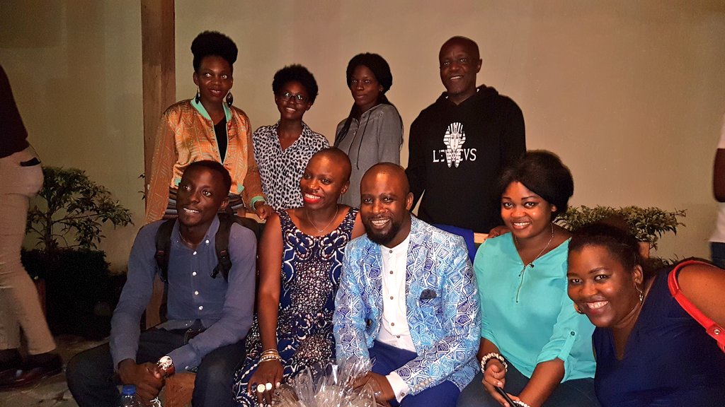 MarchesdElodie's tweet photo. Hier, on s'est retrouvé au @JJQUESTCMR pr le Meetup avec Jessica Nabongo aka @TheCMIYC , Influenceuse & Blogueuse Voyage / Tourisme. Elle a plus de 175 000 followers sur Instagram. Le Cameroun est le 172ème pays qu'elle visite.
#LesMarchesdElodie
#DansMesMarches
#Lifestyle237 https://t.co/od3Hzk2WfM