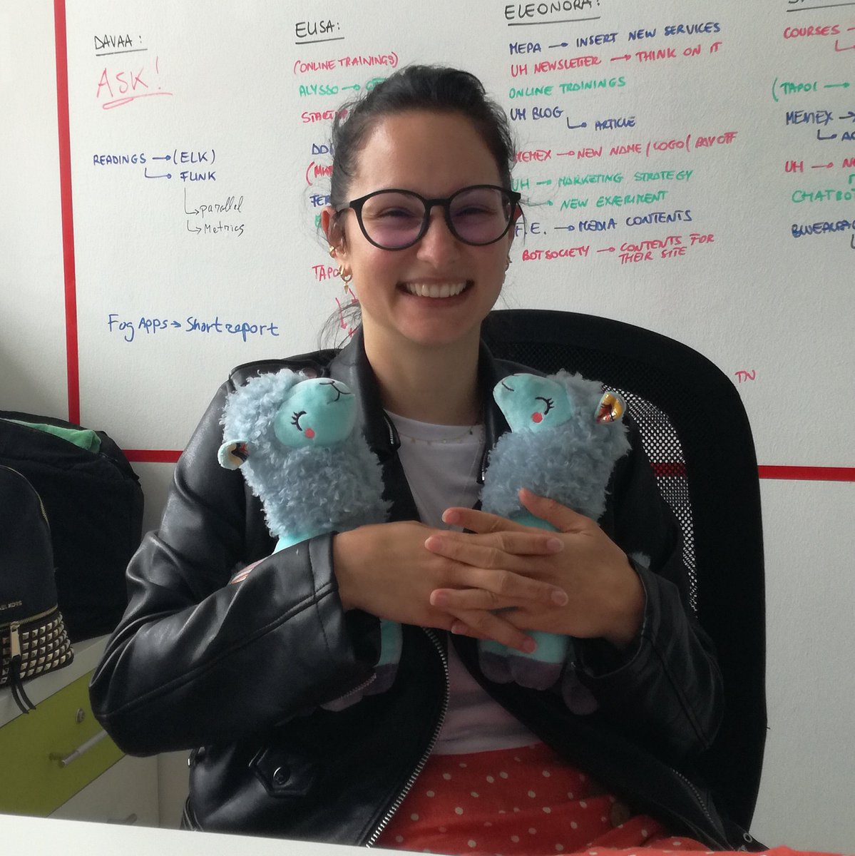 uhopper's tweet photo. #SpecialGuests today in the #office! Our #BlueAlpaca mascots are keeping us company! 😎
@SyncCityIoT #MiÈSemblatoDiVedeleUnAlpacaBlu https://t.co/lBdiemcmuP