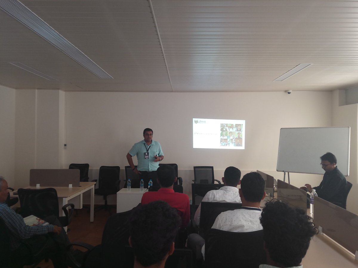 vjinspires's tweet photo. #Social #entrepreneurship  sector options 
Malabar #startup #pitching event by @startup_mission  at @mizone
Session by @UpayaSV 
#startups #Entrepreneur #mentorship #mentoring #startuplife #investment #funding #SecretOfPositivity https://t.co/1QrjoI9Yen