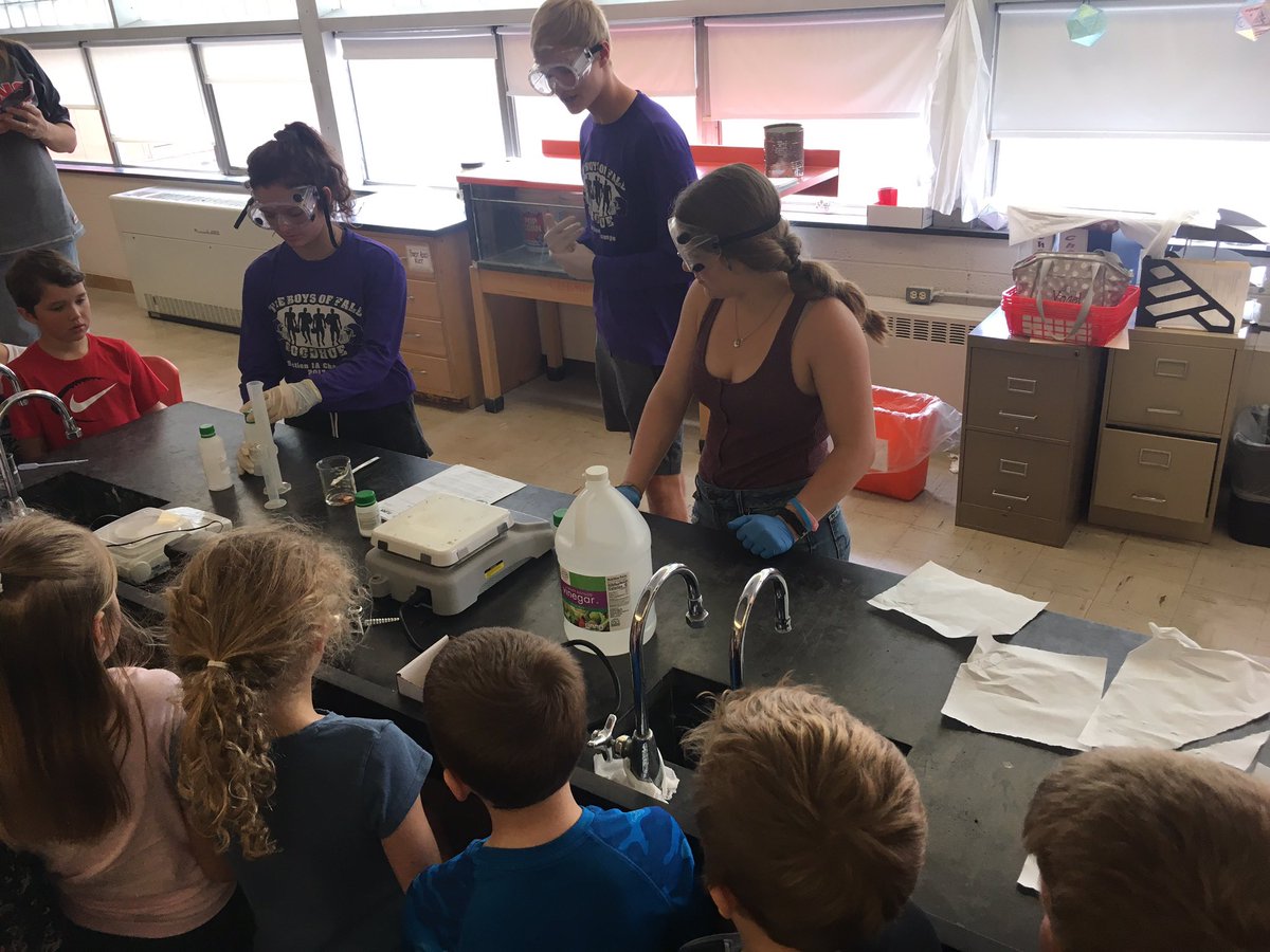CLEP chemistry students performed some cool demonstrations for 2nd graders yesterday. One group turned pennies into silver and gold and the other created a rainbow and made it disappear! They were pretty amazed! #goodhueschool