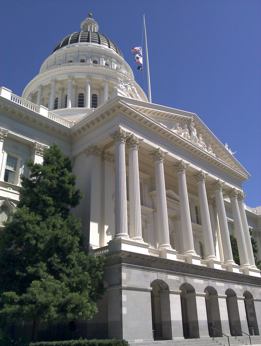 mrtnz16's tweet photo. CA legislature passes $214.8 B state budget, with boosts to public schools and homelessness programs. Also expands health coverage for undocumented youths, and brings back "individual mandate" for Obamacare that Trump eliminated nationally.
@KPFANews https://t.co/oQIiJE4mzx https://t.co/1J3505KMp8