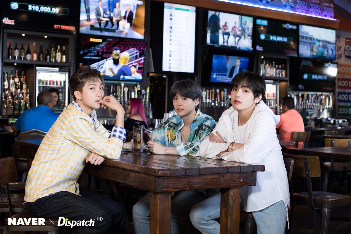 taehyungpic's tweet photo. [ NAVER Dispatch X @BTS_twt ] ➀

#방탄소년단 #뷔 #방탄소년단뷔 #태형 #BTS #V #BTSV #taehyung @BTS_twt https://t.co/zMU82ESjDn