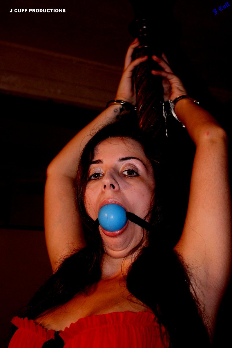 JCuff10's tweet photo. You'll notice, I do have one large set of balls...  (gags). Hahaha ;) . #bondage #gagged #cuffed #handcuffs #cuffs #handcuffed #ballgag #ballgagged #gag #gaggedtight #tightgags #damselindistress #chainedup #ChainEmUp #cuffedandgagged #shutup #openwide #sayahh #hush #gagem https://t.co/iubYq1NK2W