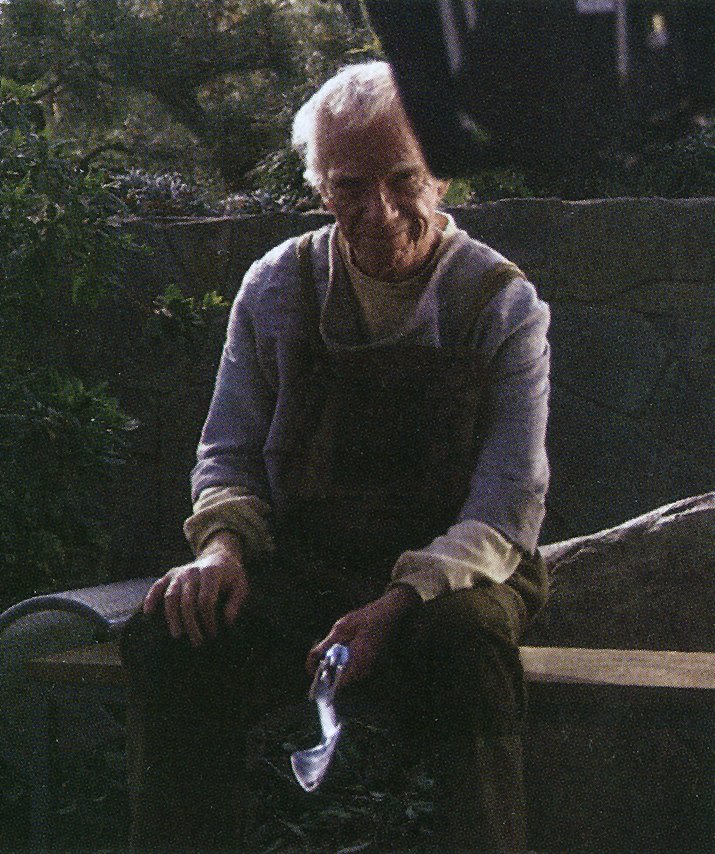 TrekCore's tweet image. Ray Walston as Boothby, taking a break during filming on "The First Duty." (1992)  #StarTrek