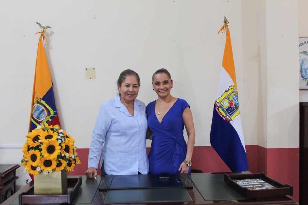 AlcaldiaMocache's tweet photo. En la sala de sesiones del GAD Municipal de Mocache el Ministerio de salud pública llevó a cabo la socialización de un modelo integral de salud con la estrategia denominada "MÉDICO DEL BARRIO" https://t.co/ZW1GvjQ84Q