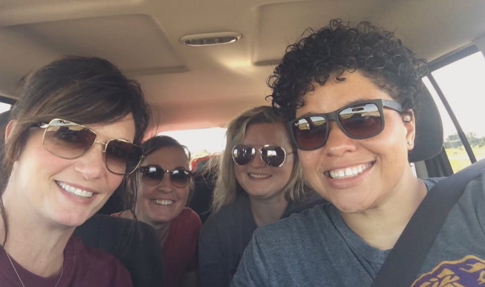 SandiZinn's tweet image. Girls’ road trip selfie #riverfloat @leahkbatman @chelseajon92