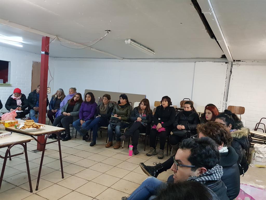 doris_gonzalez_'s tweet photo. 💥Hoy jueves 🔰 Reunión coordinación #Ukamau para seguir avanzando en organización! #Dignidad #DemocratizarLaCiudad

A seguir adelante!! 🚦#FelizJueves
🌧️☔

💪💪💪💪💪💪💪💪💪💪💪 https://t.co/4bpA8qqKX1