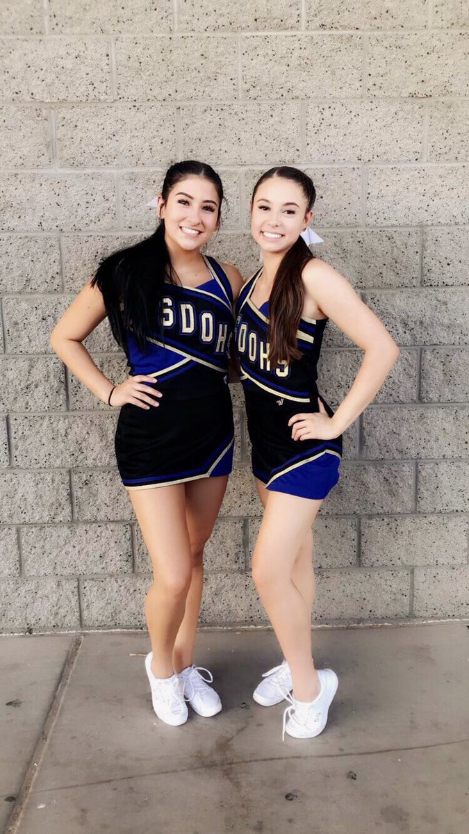 allieharveyy's tweet photo. happy birthday @alexis_hulce !! thanks for always helping me with my problems and bein in my life. hope today is the best. love you &amp; susie lots!! ❣️❣️ https://t.co/7emv0EC8He