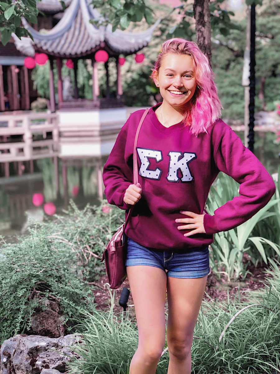 We love exploring new places in our letters! Find your forever home and sign up for 2019 Recruitment today! The link is in our bio 💗